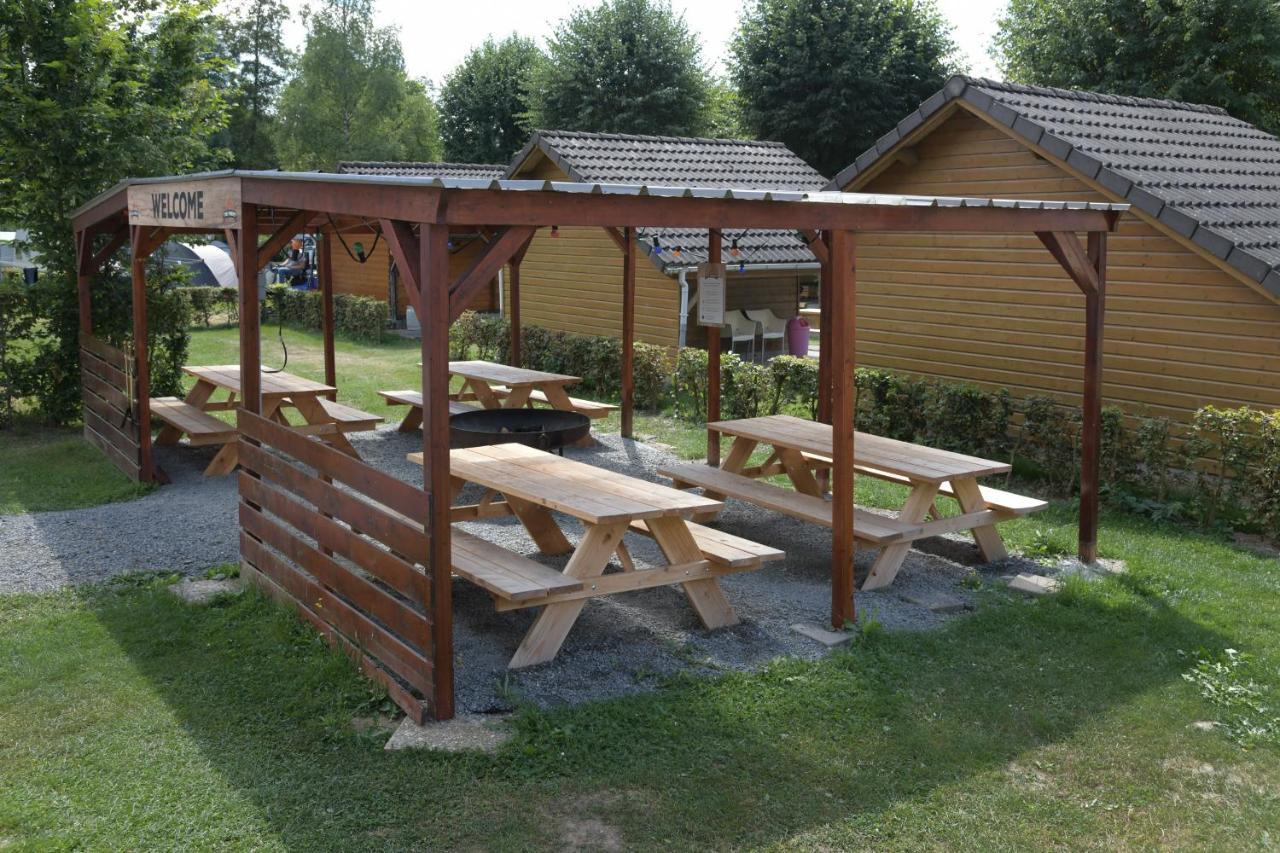 Basic Vakantiehuisje Op Val D'Or Enscherange Bagian luar foto
